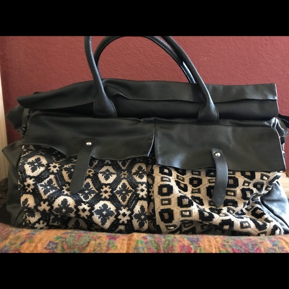 Zara Blk/Tan quilted Travel Bag 💼 (Faux Leather) - Picture 1 of 4